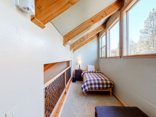 Lake Tahoe North Shore Home 1025306