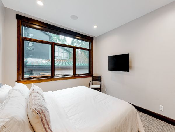Lake Tahoe North Shore Home 1025308