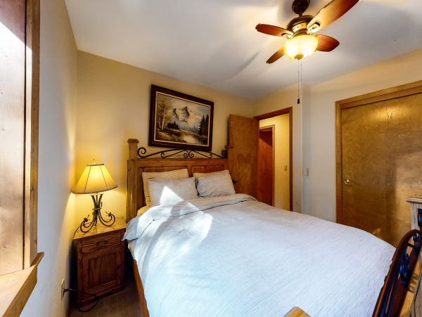 Lake Tahoe North Shore Home 1025310