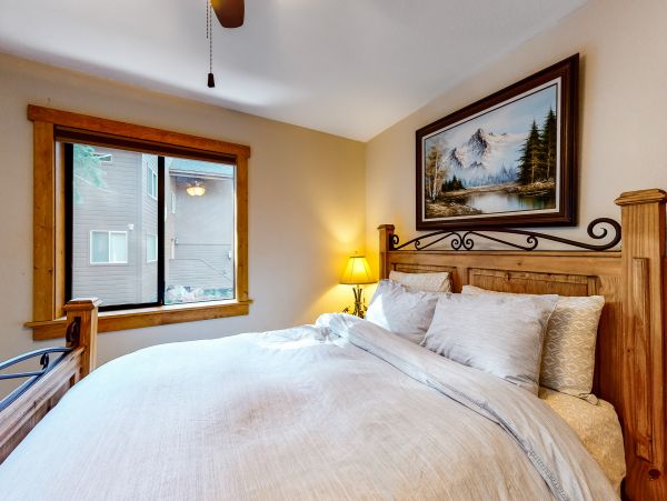 Lake Tahoe North Shore Home 1025310