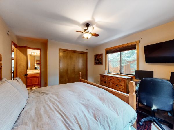 Lake Tahoe North Shore Home 1025310