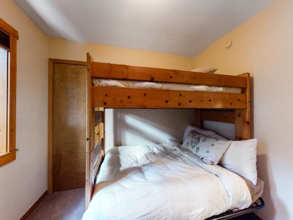 Lake Tahoe North Shore Home 1025310
