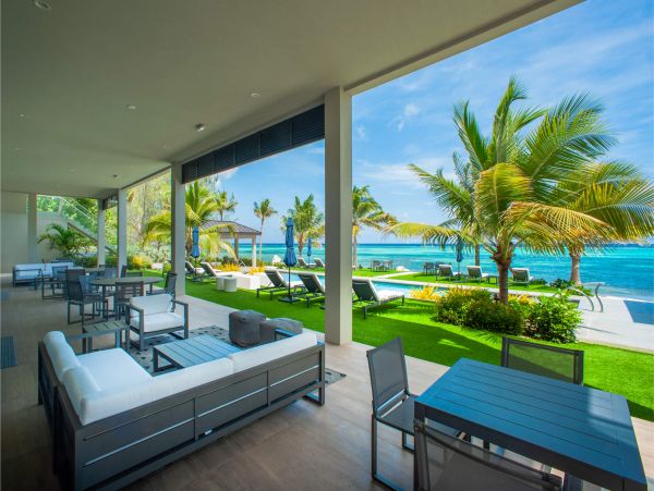Luxury Cayman Islands Suite Oceanfront 4 Bedrooms