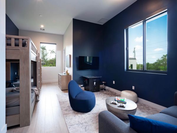 Luxury Cayman Islands Suite Oceanfront 4 Bedrooms