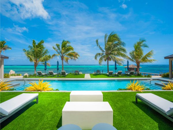 Luxury Cayman Islands Suite Oceanfront 4 Bedrooms