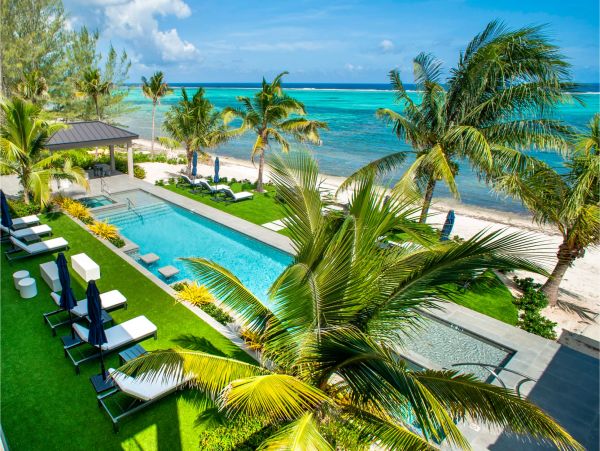 Luxury Cayman Islands Suite Oceanfront 4 Bedrooms