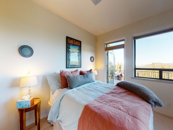 Lake Tahoe North Shore Home 1025330
