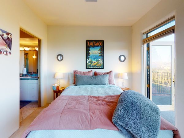 Lake Tahoe North Shore Home 1025330
