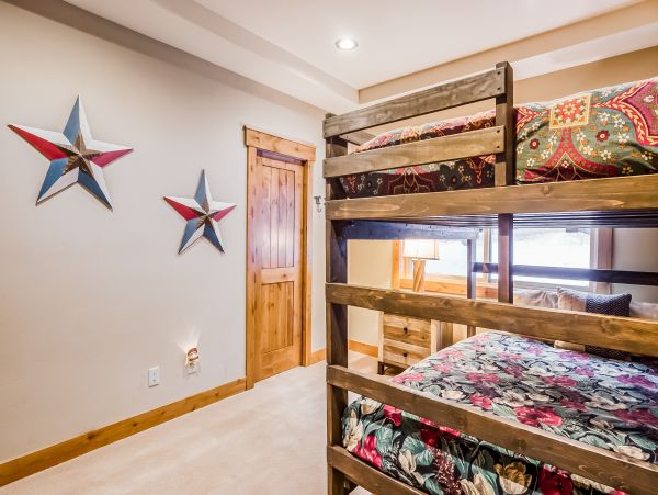 Lake Tahoe North Shore Home 1025331