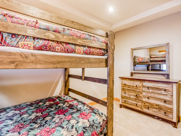 Lake Tahoe North Shore Home 1025331