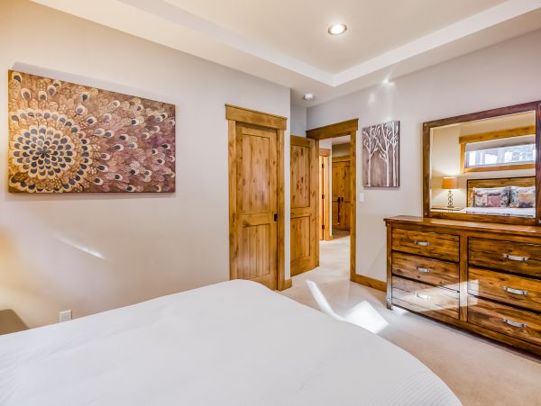 Lake Tahoe North Shore Home 1025331