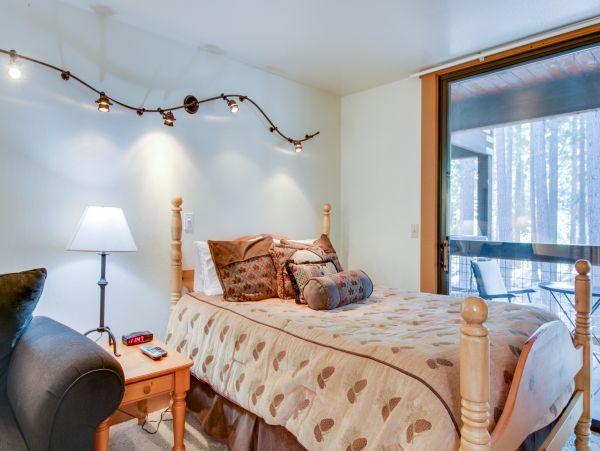 Lake Tahoe North Shore Home 1025332