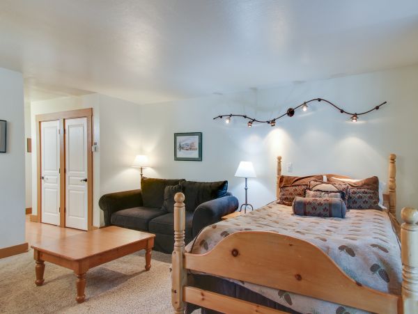 Lake Tahoe North Shore Home 1025332