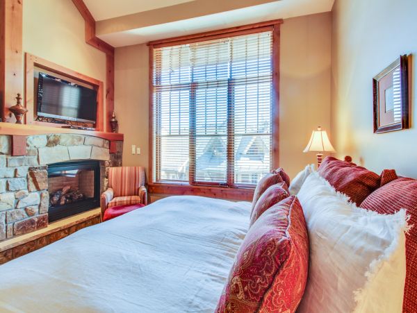 Lake Tahoe North Shore Home 1025333