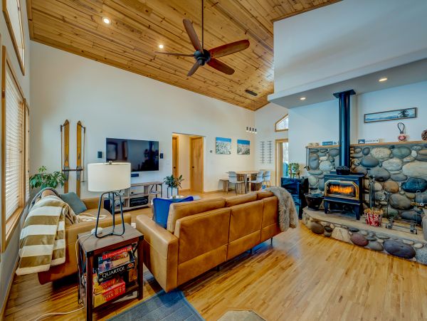 Lake Tahoe North Shore Home 1025334