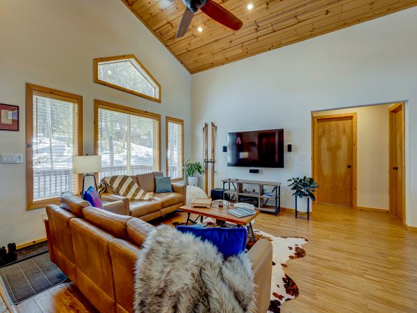Lake Tahoe North Shore Home 1025334
