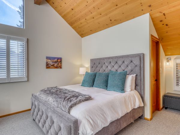 Lake Tahoe North Shore Home 1025335