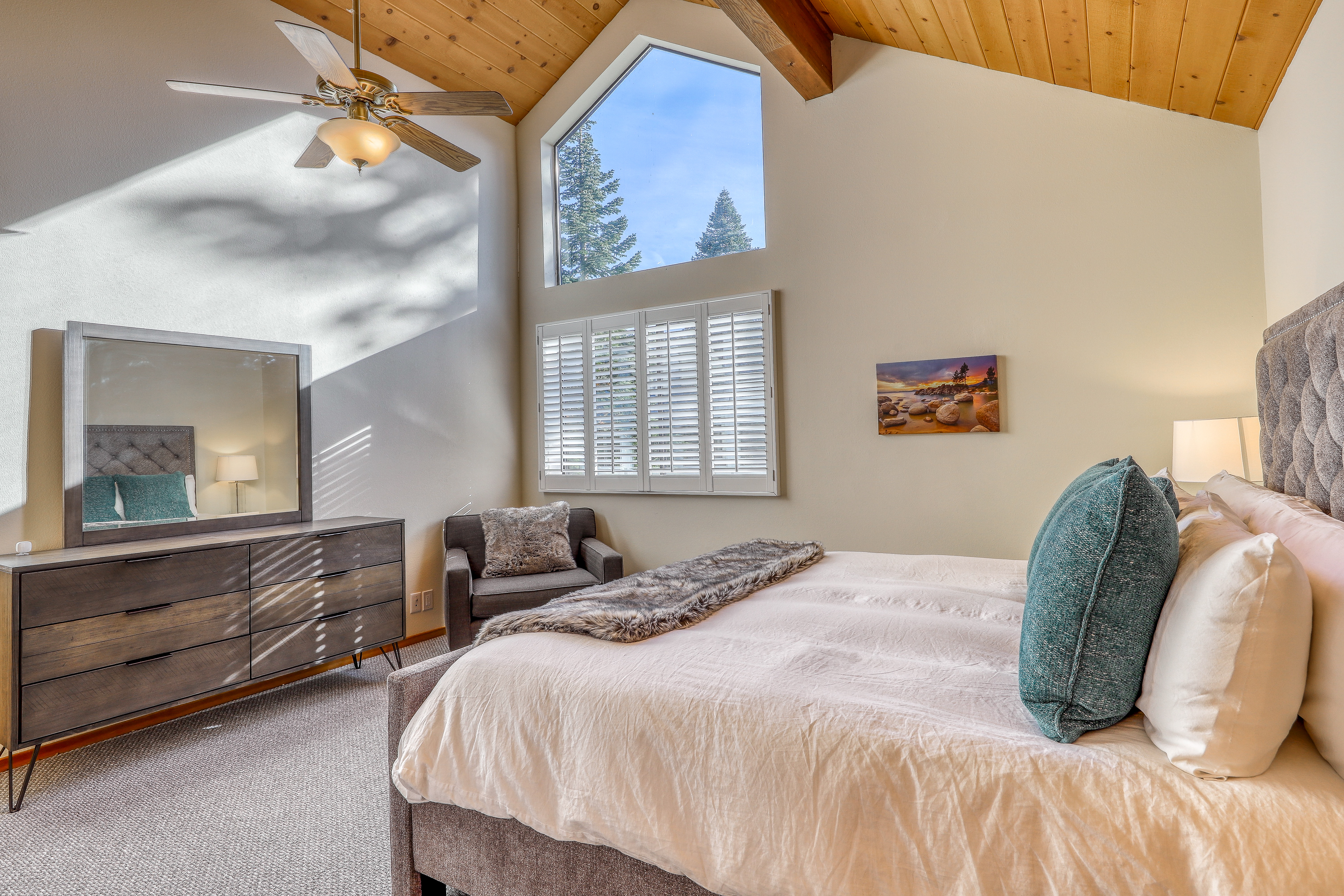 Lake Tahoe North Shore Home 1025335