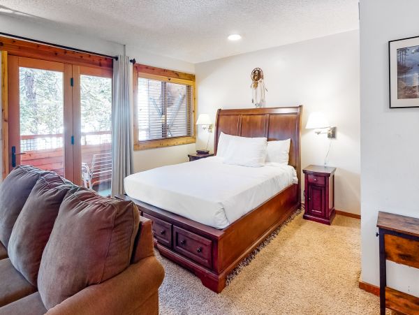 Lake Tahoe North Shore Home 1025336