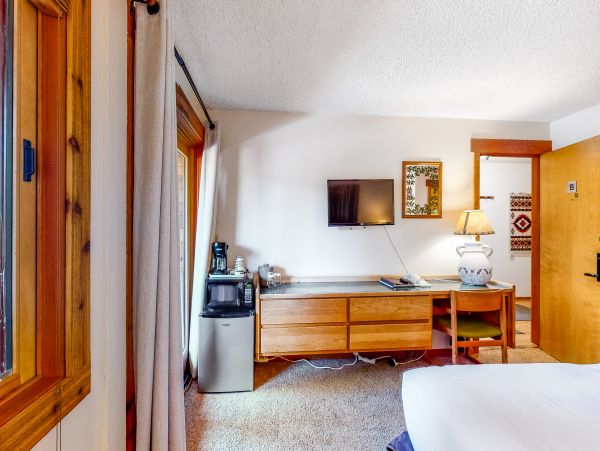 Lake Tahoe North Shore Home 1025336