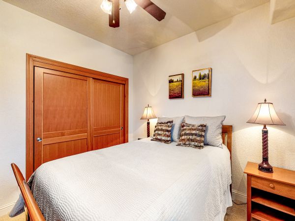 Lake Tahoe North Shore Home 1025338