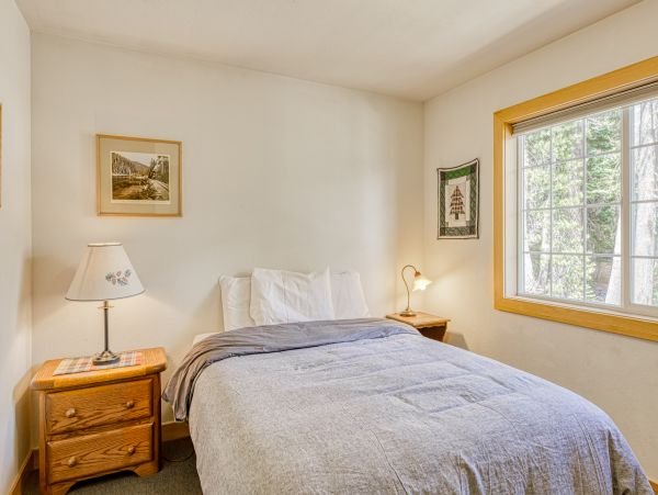 Lake Tahoe North Shore Home 1025341