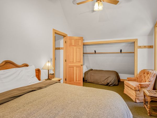Lake Tahoe North Shore Home 1025341