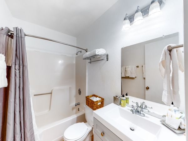 Lake Tahoe North Shore Home 1025343