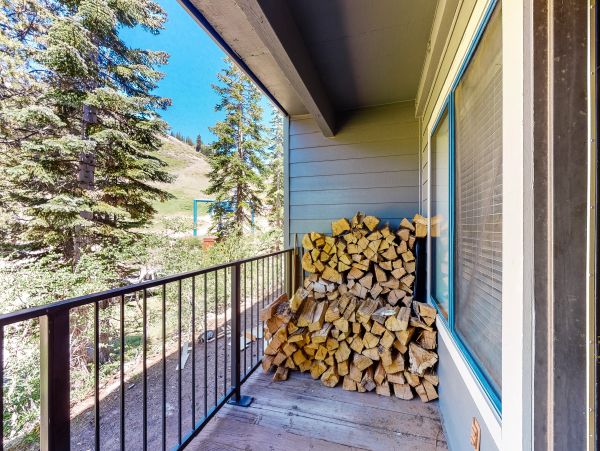 Lake Tahoe North Shore Home 1025343