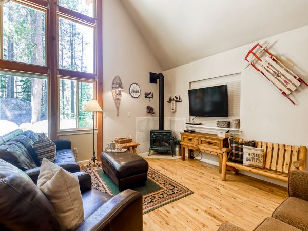 Lake Tahoe North Shore Home 1025345