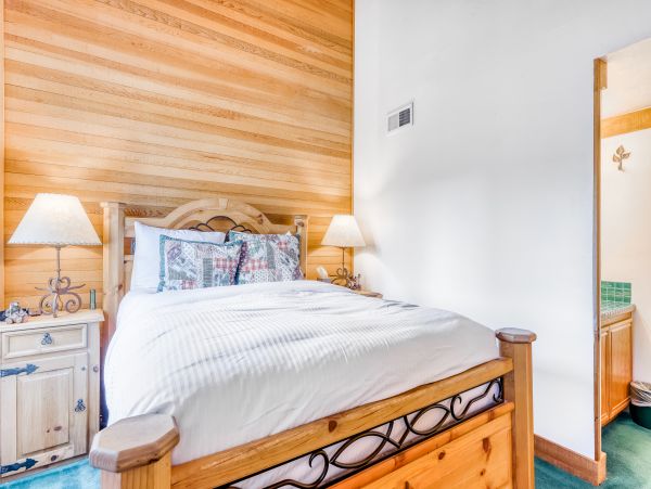 Lake Tahoe North Shore Home 1025347