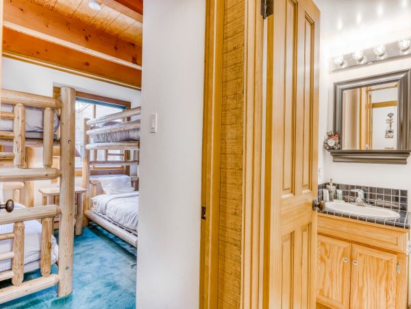 Lake Tahoe North Shore Home 1025347