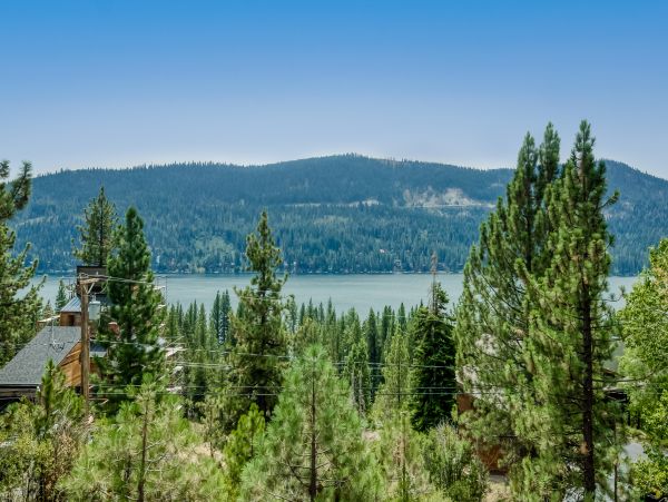Lake Tahoe North Shore Home 1025350