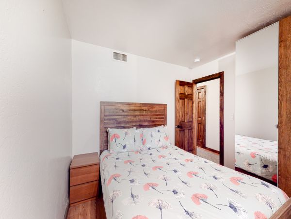 Lake Tahoe North Shore Home 1025353