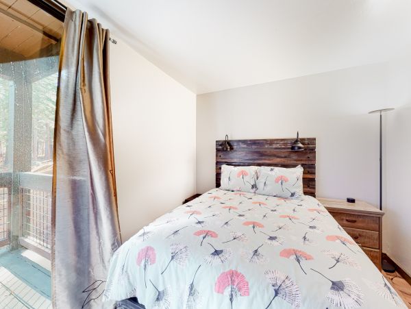 Lake Tahoe North Shore Home 1025353