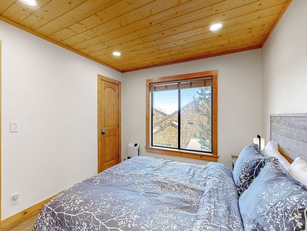 Lake Tahoe North Shore Home 1025354