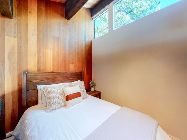 Lake Tahoe North Shore Home 1025356