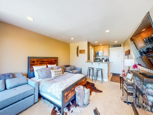 Lake Tahoe North Shore Home 1025359