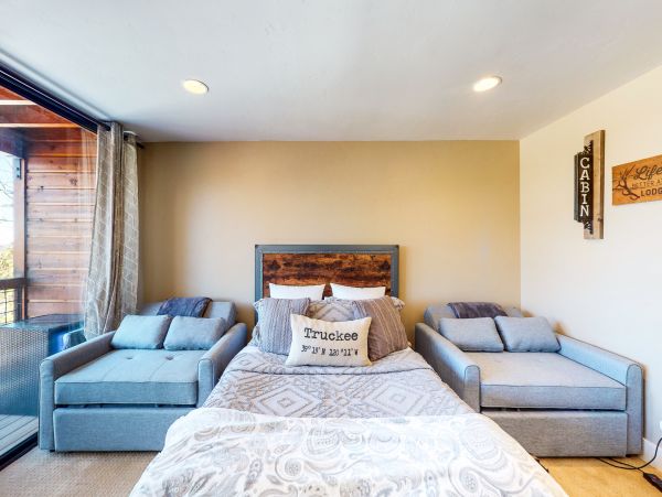 Lake Tahoe North Shore Home 1025359