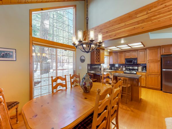 Lake Tahoe North Shore Home 1025360