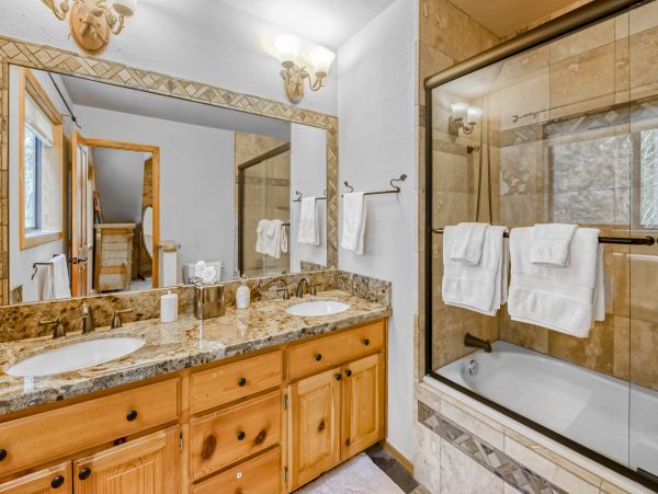 Lake Tahoe North Shore Home 1025362