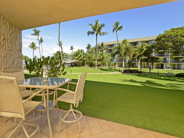 Lovely Garden-Level 2 Bedroom Condo