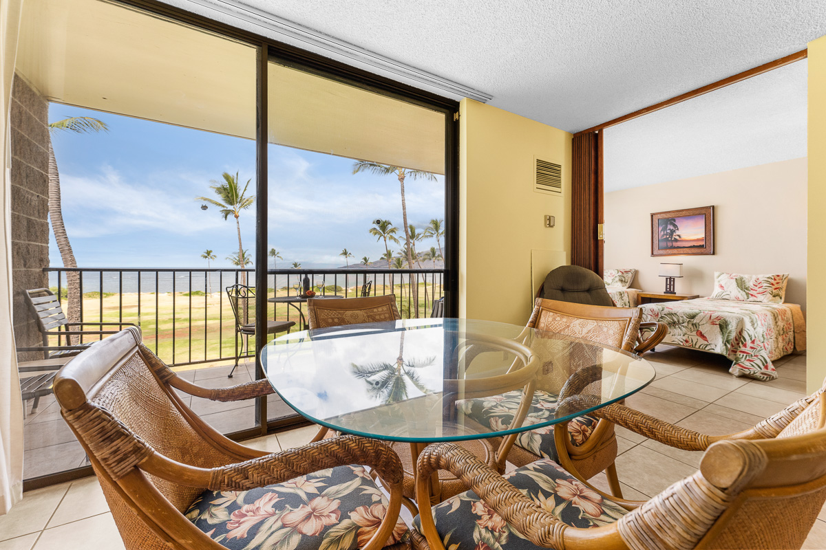 Cozy Bright Condo With Amazing Views