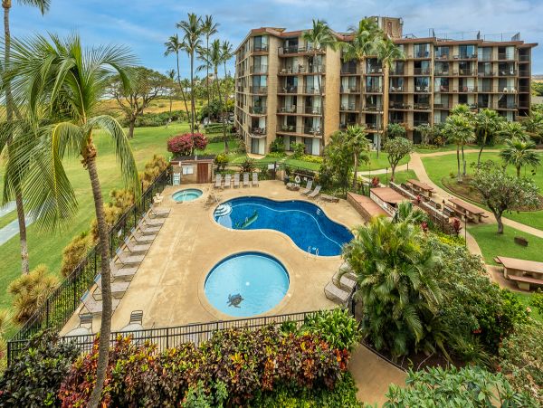 Cozy Bright Condo With Amazing Views