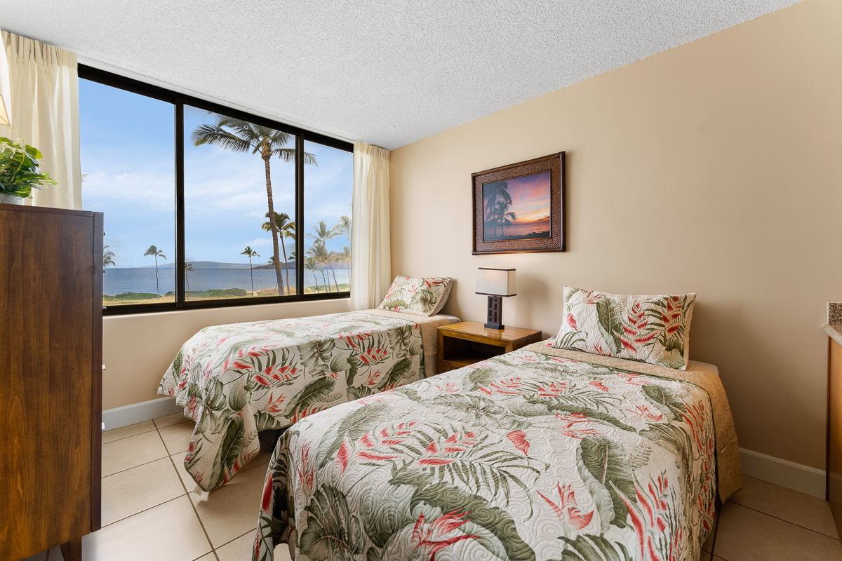 Cozy Bright Condo With Amazing Views