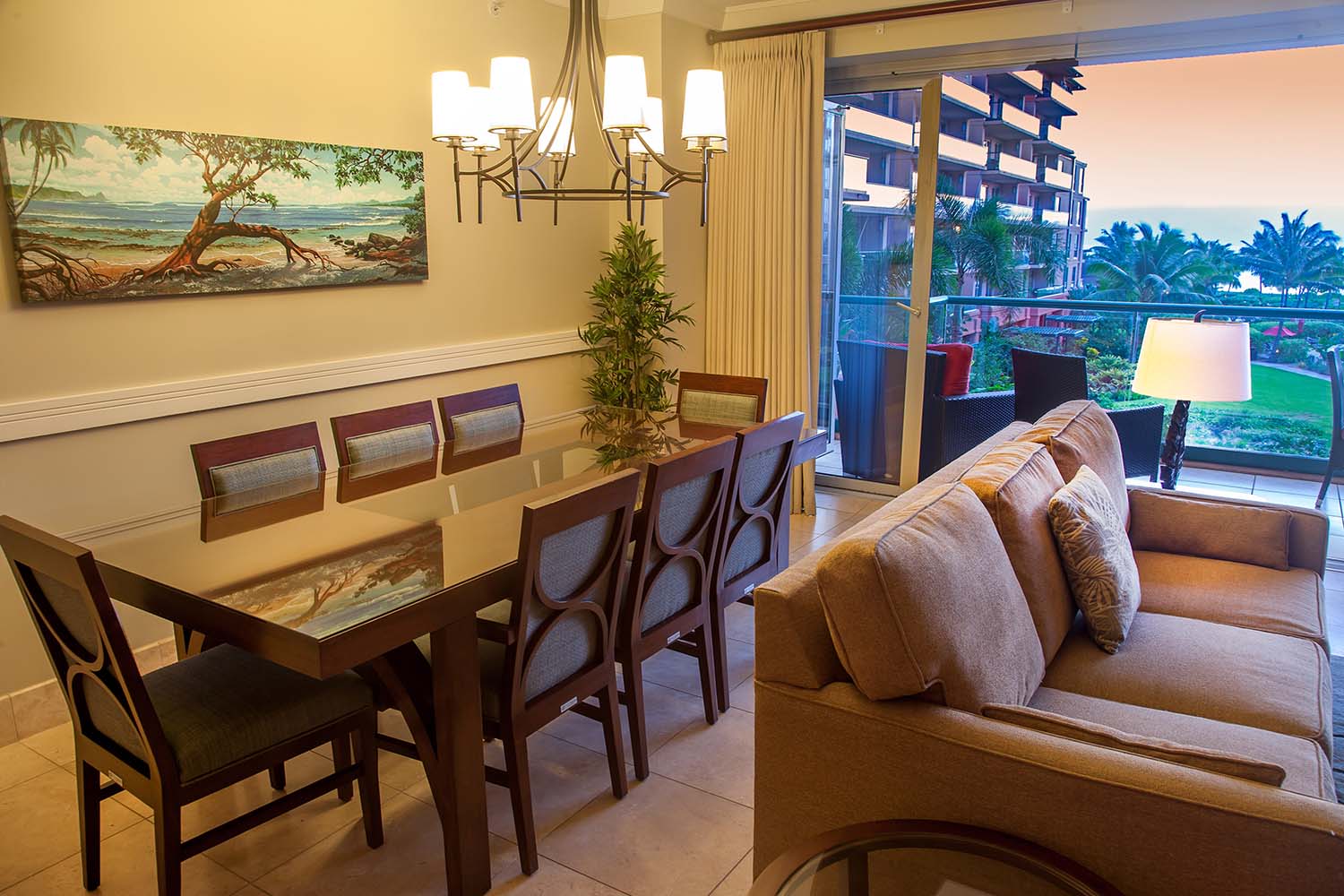 Kaanapali Luxurious Three Bedroom Condo with Amazing Views