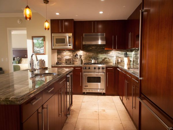 Kaanapali Luxurious Three Bedroom Condo with Amazing Views