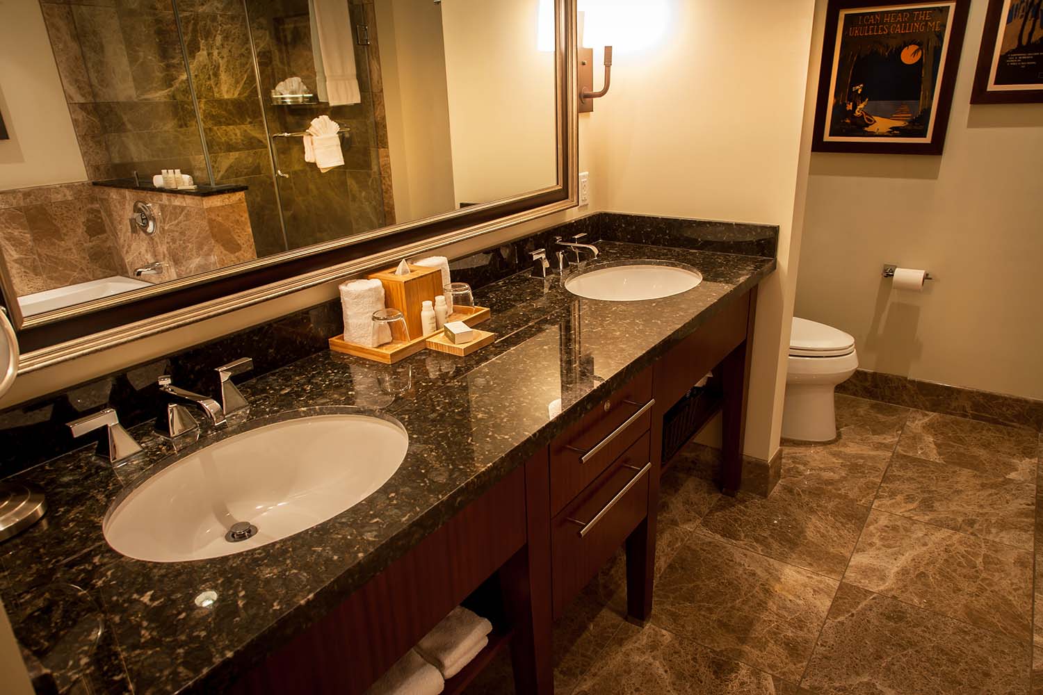Kaanapali Luxurious Three Bedroom Condo with Amazing Views