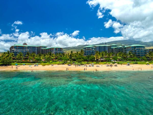 Kaanapali Luxurious Three Bedroom Condo with Amazing Views