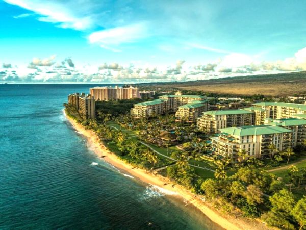 Kaanapali Luxurious Three Bedroom Condo with Amazing Views